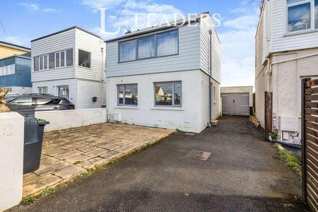 Sandy Beach Estate, Hayling Island, PO11 - Photo 4