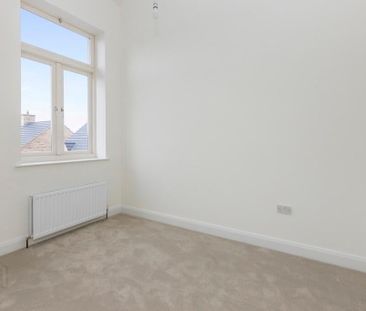 Apartment 6 35 College Green, College Avenue, Bangor, BT20 5FA - Photo 3