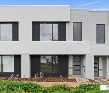 11/50 Plush Circuit, Epping, VIC, 3076 - Photo 2