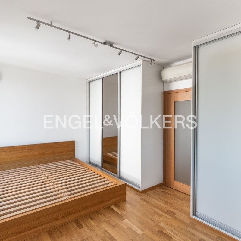 Apartment for rent, 2+kk - 1 bedroom, 59m - Фото 1