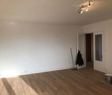 Location Appartement 3 pièces 75m² - Photo 2