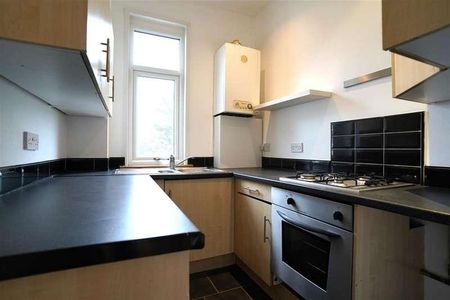 Riviera Drive, Southend-on-sea, SS1 - Photo 3