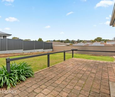 12 Mccubbin Avenue, Hope Valley SA, Belconnen - Photo 6