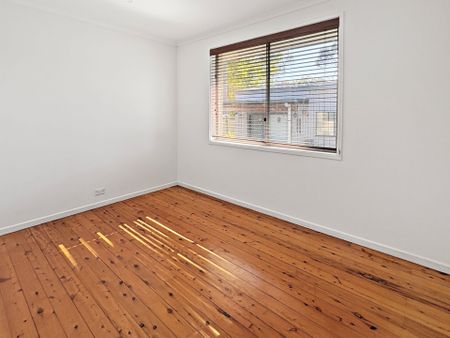 Open Plan Family Home - Including Water - Photo 4