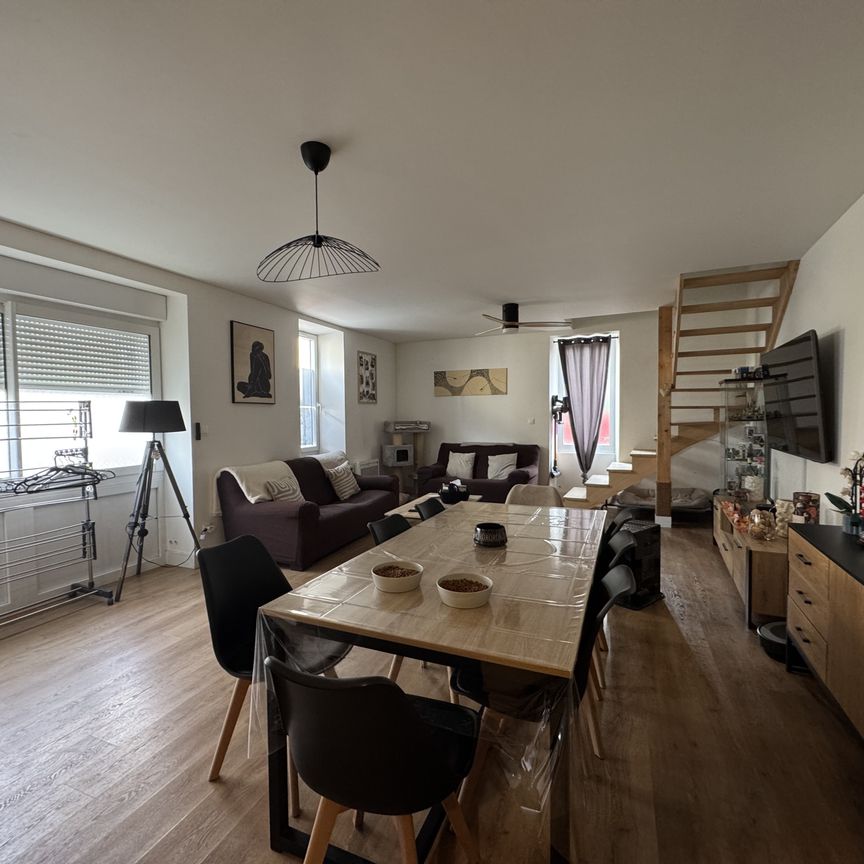 Location Maison 4 pièces 77m² STE CROIX DU MONT 33410 - Photo 1