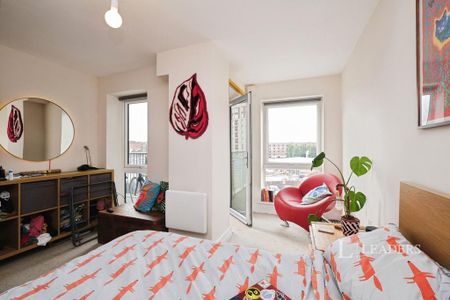 1 bedroom flat to rent - Photo 5