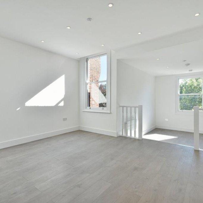 Dartmouth Road, Kilburn, NW2 4ET, London - Photo 1