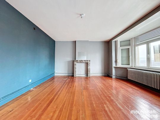 Karaktervolle ruime rijwoning met garage en tuin - Foto 1