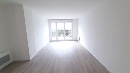 location Appartement T3 DE 63.76m² À CHALIFERT - Photo 4