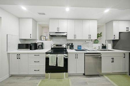 For Lease - 43 Tweedhill Avenue Unit# Basement, Caledon, Ontario - Photo 2