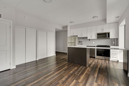 For Lease - 15 Queen Street Unit# 1702, Hamilton, Ontario - Photo 2