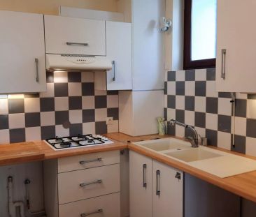 Charmante maison de ville de 81,99m² au sol (63,78 m² en loi Carrez) - Photo 3