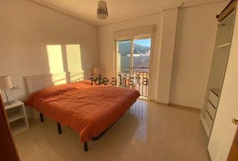 Alquiler de piso en Calle las Acacias, 28