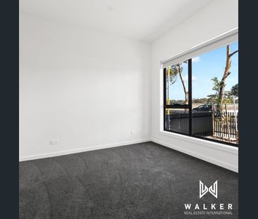 Modern Comfort and Style Townhouse - Photo 3