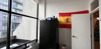 Renting Penthouse Room in Parkside Student Residence - Photo 2