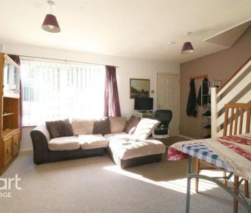 3 bedroom terraced house to rent - Photo 6