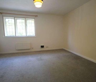 Aragon Court, Bracknell, RG12 - Photo 2