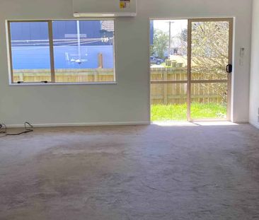 "Discover your Next Home at 13 Carlas Way, Ranui" - Photo 5