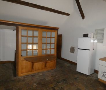 Location Appartement 3 pièces 76m² BEAUNE 21200 - Photo 2