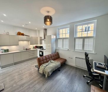 Burton Place, Taunton, Somerset - Photo 3
