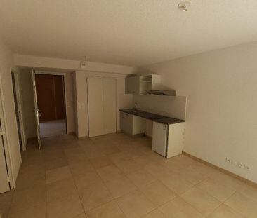 T2 AVEC TERRASSE / JARDIN ET PARKING - Photo 3