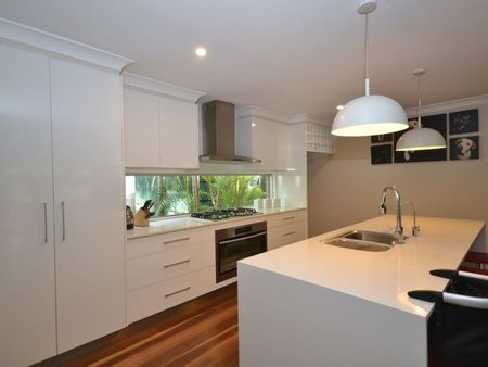 9 Mara Court, 4214, Ashmore Qld - Photo 2