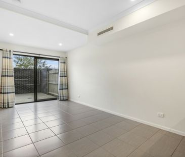 Family Friendly Townhouse - Photo 5