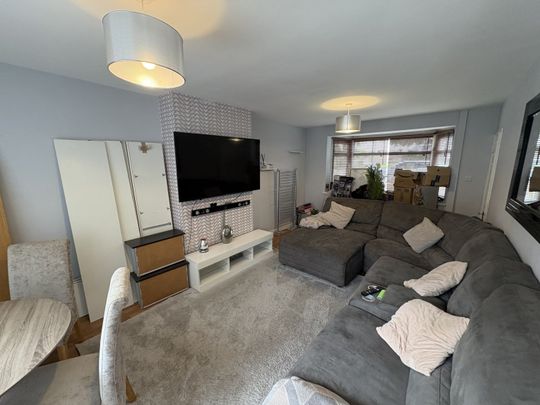 Clarewood Grove, Clifton, Nottingham - Photo 1