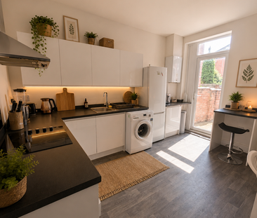 1 bedroom in a house share to rent - Photo 2