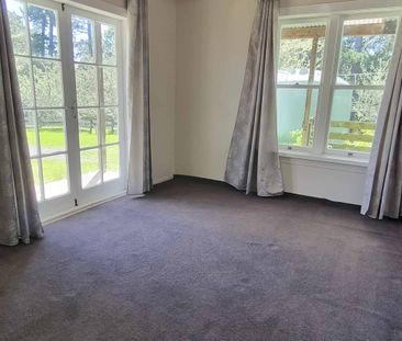 Country vibes near the heart of Helensville - Photo 3