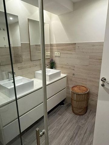 3 bedroom luxury Apartment for rent in Marbella Del Este, Spain - Photo 5