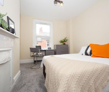 4 bedroom detached house to rent - Photo 5