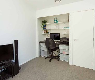 Cosy 2 bedroom in Stanmore Bay - Photo 4