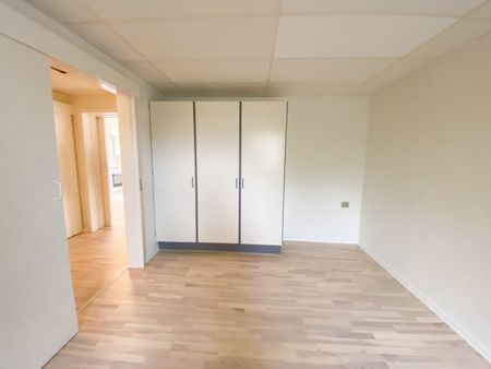 Rummelig 2-værelses lejlighed i Nørresundby - Photo 5