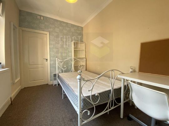 5 bedroom terraced house to rent - Photo 1