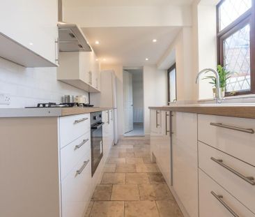1 bedroom in a house share to rent - Photo 6
