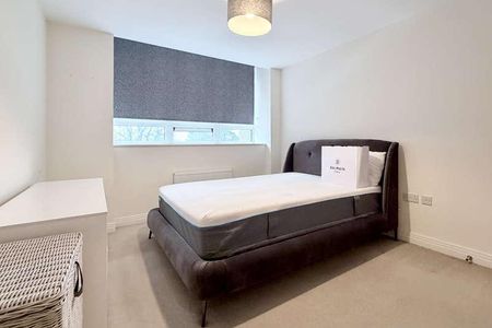 Skyline House, Stevenage, SG1 - Photo 5