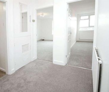 Ballards Walk, Basildon, SS15 - Photo 5