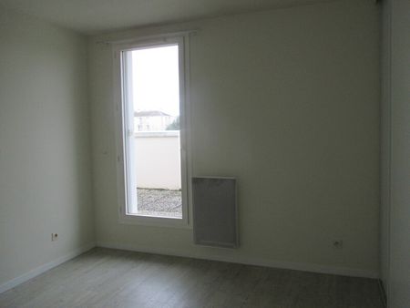Location Appartement 3 pièces 77m² ORLEANS 45100 - Photo 2