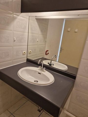 Studio 23.9 m², kitchenette équipée, avec balcon - Photo 5