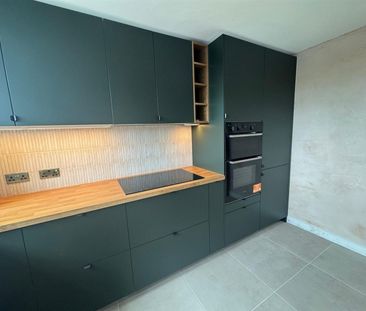 2 Bedroom Flat To Let - Photo 3