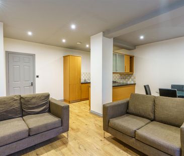 3 bed flat to rent in Osborne Terrace, Newcastle Upon Tyne, NE2 - Photo 3