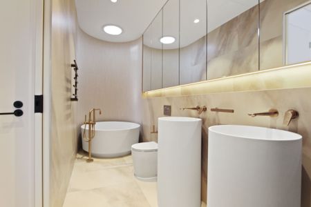 Brand New Luxury 4 Bedroom Townhouse with Lift & High End Finishing - Photo 2