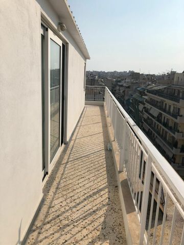 Ενοικίαση κατοικίας, 59 τ.μ., Πειραιάς, 680 € - Photo 2