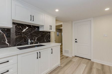 For Lease - 1539 Kitchen Court Unit# Bsmt, Milton, Ontario - Photo 2
