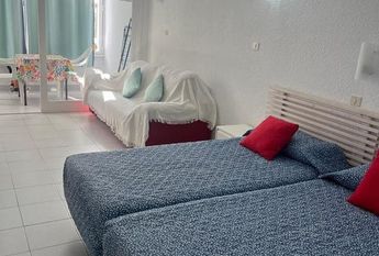 Puerto Rico, Canary Islands 35130