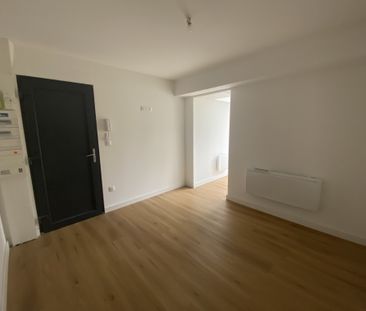 APPARTEMENT F1 BIS MEUBLÉ AVEC COURETTE - QUARTIER SAINT PIERRE - Photo 2