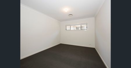 4 Bedroom Beauty! - Photo 5