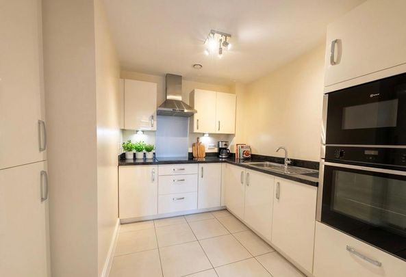 1 bedroom property to rent - Photo 1