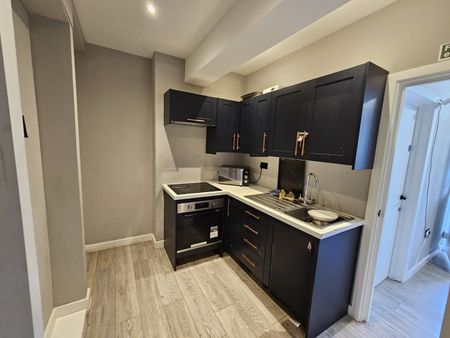Studio Flat, Claremont Road, HA3 - Photo 3